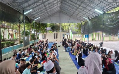 MTsN 1 Bangka Tengah Gelar Buka Puasa Bersama Penuh Kebersamaan
