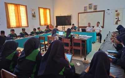 MTsN 1 Bangka Tengah Laksanakan Survei Implementasi Kurikulum Berbasis Cinta