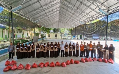 MTsN 1 Bangka Tengah Peduli Terhadap Anak-Anak Yatim Piatu